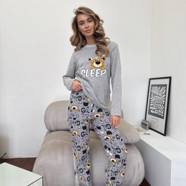 Soft & Warm Leo Print Pajama Set, Cozy Grey Cotton Fleece Sleepwear With Print, Cute Animal Print Pjs, Gift For Her, Long Sleeve Pajama Set