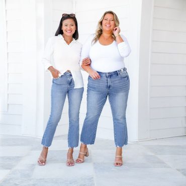 Mid-rise Distressed Hem Kick Flare Jeans